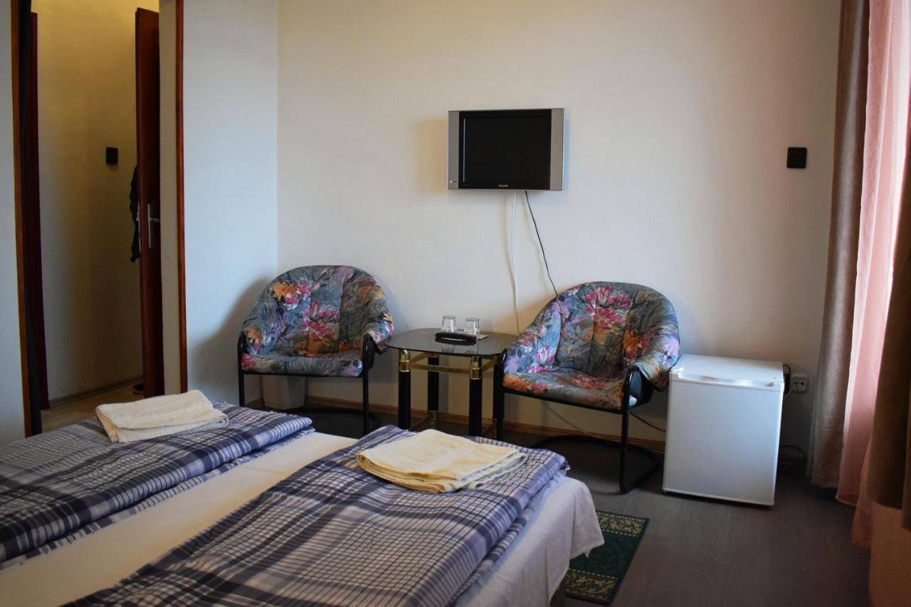 Ket Diofa Vendeghaz Hotel Felsotarkany Exterior photo